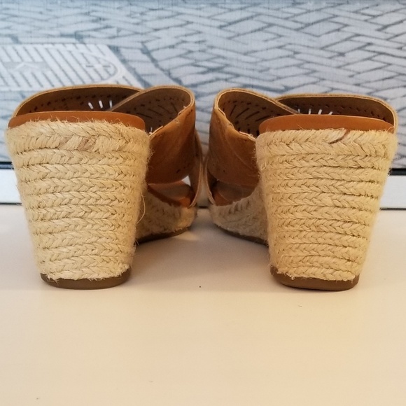 Lucky Brand Wedge Mules - Picture 3 of 6